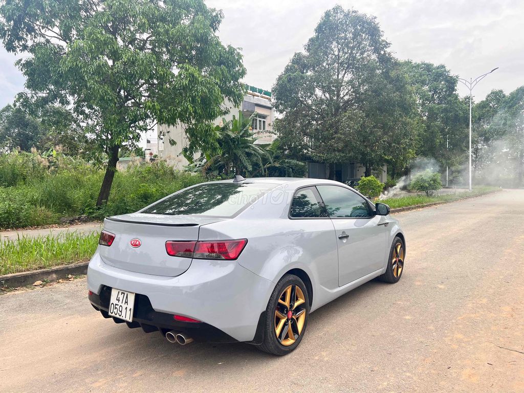 Kia Cerato Koup 2.0 AT 6 Cấp 2 cửa 5 Chỗ Rất Đẹp. Mua bán Ô tô tại Thành phố Dĩ An Bình Dương được đăng bởi Hiếu Auto Nghĩa Phát hình 4