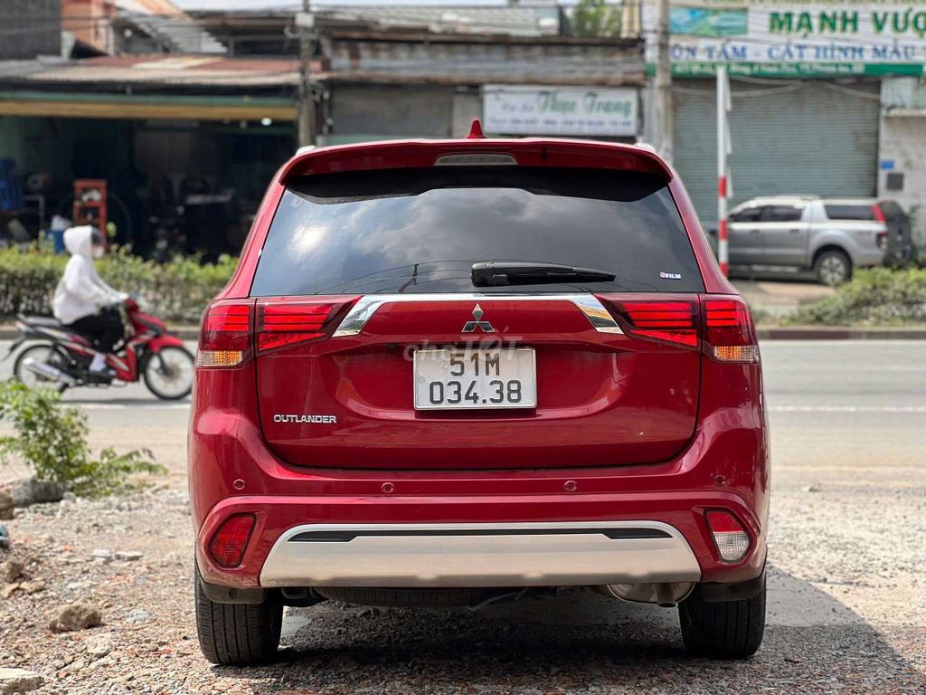 SIÊU LƯỚT MITSUBISHI OUTLANDER 2022 2.0 CVT. Mua bán Ô tô tại Thành phố Thuận An Bình Dương được đăng bởi BÌNH VÌNH PHÚ CHUYÊN XE LƯỚT BAO TEST HÃNG  hình 5