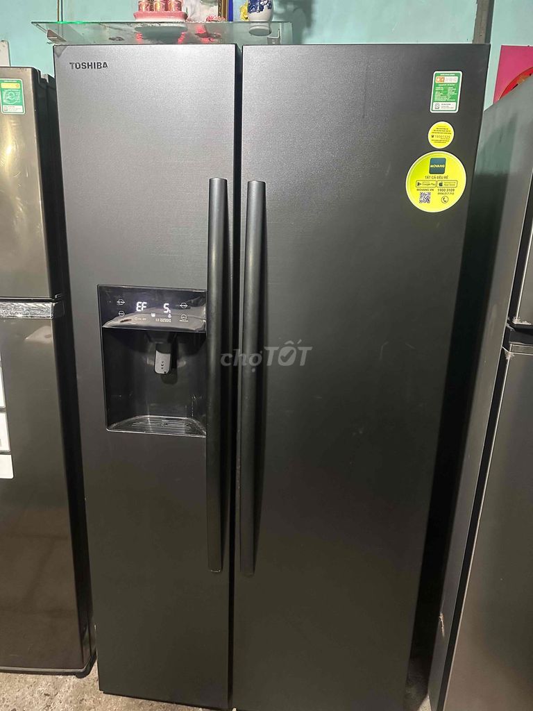 Tủ lạnh Toshiba Inverter 493L Đen Mới 95%. Mua bán Tủ lạnh tại Huyện Bình Chánh Tp Hồ Chí Minh được đăng bởi Nguyễn Chí bảo hình 1