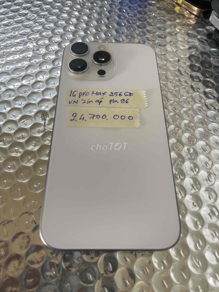 Iphone 16 Pro Max 256gb silver mã VN đẹp keng 99%. Mua bán Điện thoại tại Quận Ninh Kiều Cần Thơ được đăng bởi Cầm Đồ Anh Quý hình 1