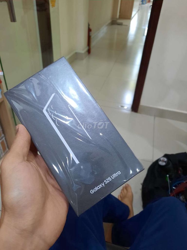 Samsung S25 Ultra 256GB trắng bạc New seal. Mua bán Điện thoại tại Quận 10 Tp Hồ Chí Minh được đăng bởi Tào Huy hình 1