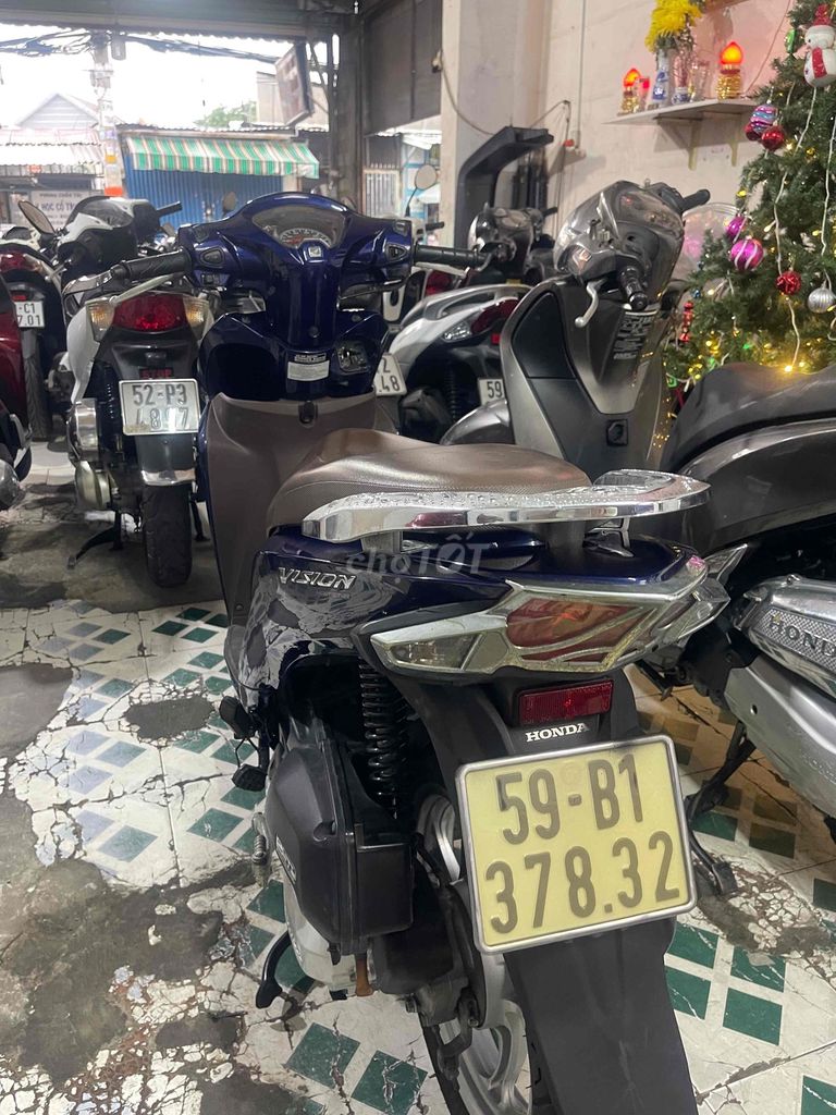 Honda Vision Xanh dương 36595 km. Mua bán Xe máy tại Huyện Hóc Môn Tp Hồ Chí Minh được đăng bởi Phạm chung hình 7