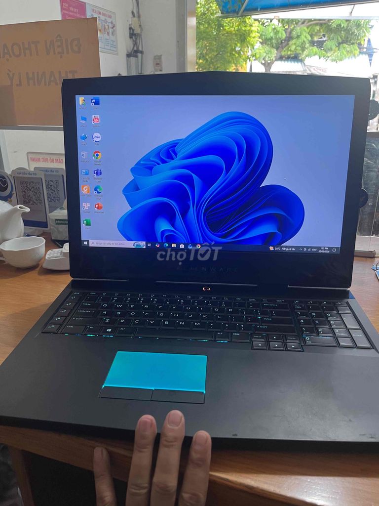 Alienware Alienware 17 R4 i7-7700HQ 32GB Đen 1.5TB. Mua bán Laptop tại Quận Bình Tân Tp Hồ Chí Minh được đăng bởi đức an hình 1