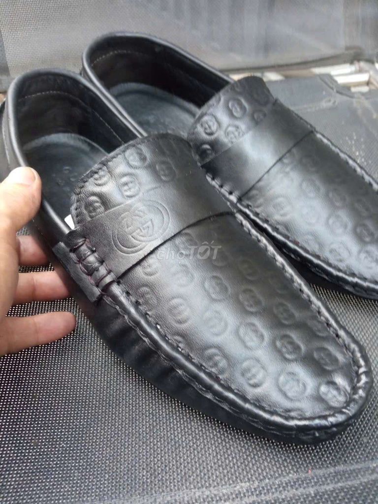 Size 39. Giày lười nam Gucci da Đen. Mua bán Giày dép tại Quận 8 Tp Hồ Chí Minh được đăng bởi Lĩng Nguyễn  hình 1