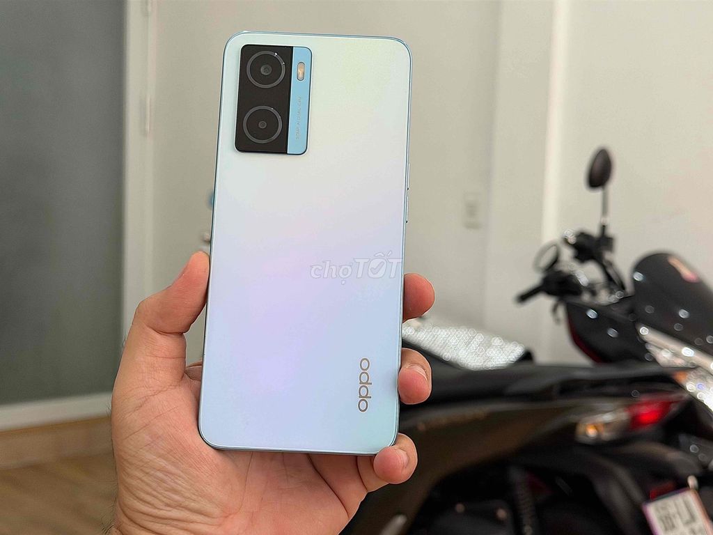 Oppo A77s 128GB Trắng. Mua bán Điện thoại tại Quận Ninh Kiều Cần Thơ được đăng bởi Cầm Đồ Tấn Lợi hình 1