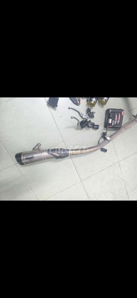 Tay thắng dầu CBR1000 Titan. Mua bán Phụ tùng xe tại Thị xã An Nhơn Bình Định được đăng bởi Quân hình 2