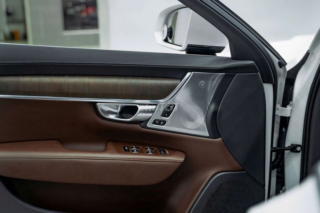 Volvo S90 LWB Ultimate B6 AWD siêu lướt 12.800km. Mua bán Ô tô tại Quận 7 Tp Hồ Chí Minh được đăng bởi Hoàn Lee Xe Lướt hình 15
