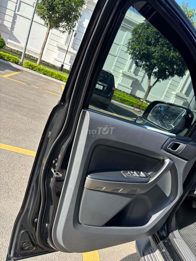 Ford Ranger 2016 XLS 2.2L 4x2 MT - 130000 km. Mua bán Ô tô tại Thị xã Thái Hòa Nghệ An được đăng bởi OTO HOANGQUAN hình 8