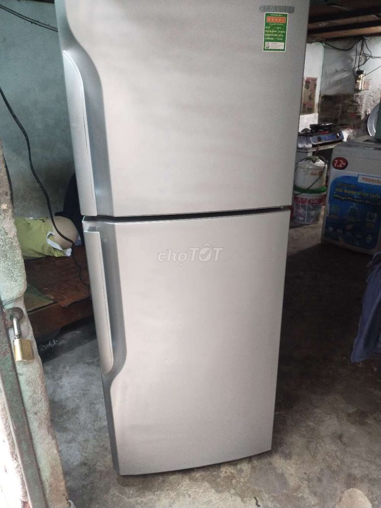 Tủ lạnh Samsung 197l chạy rất tốt nguyên zin