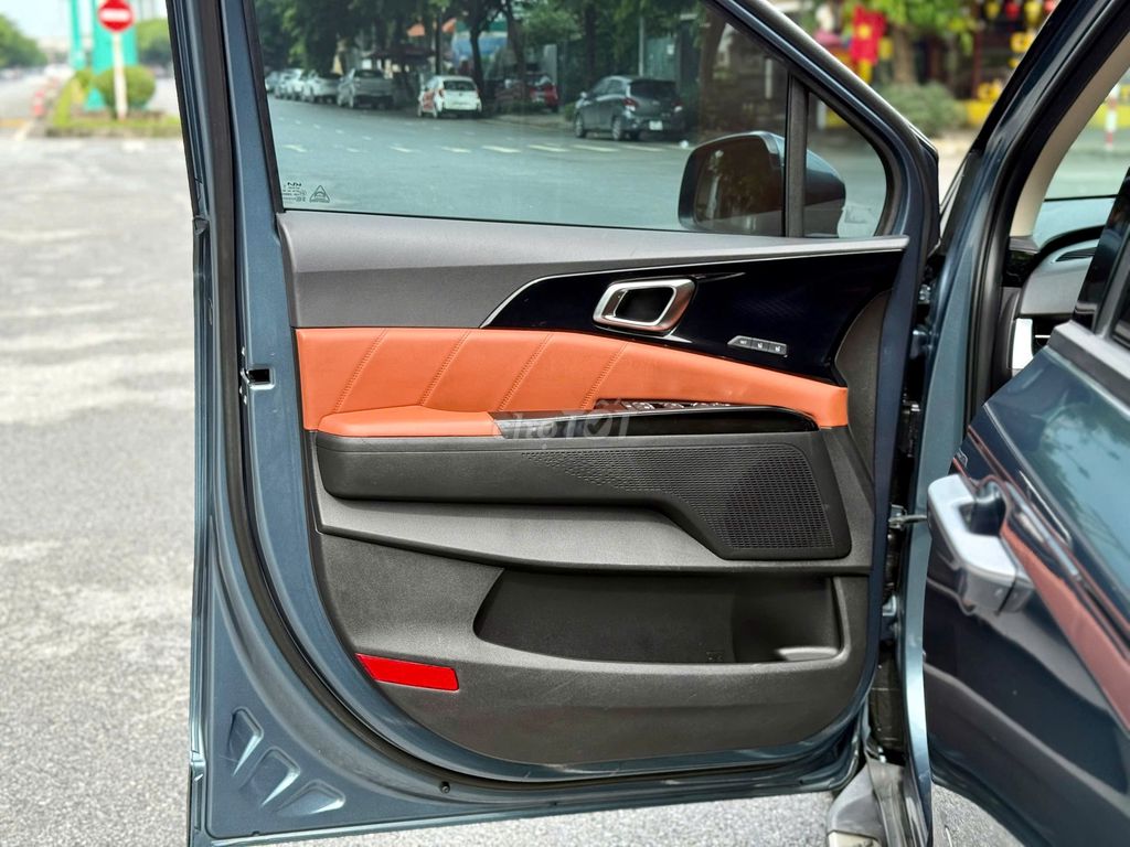 Kia Carnival 2022 2.2D Premium 7 chỗ - 79000 km. Mua bán Ô tô tại Quận Bắc Từ Liêm Hà Nội được đăng bởi An Phát AUTO hình 8