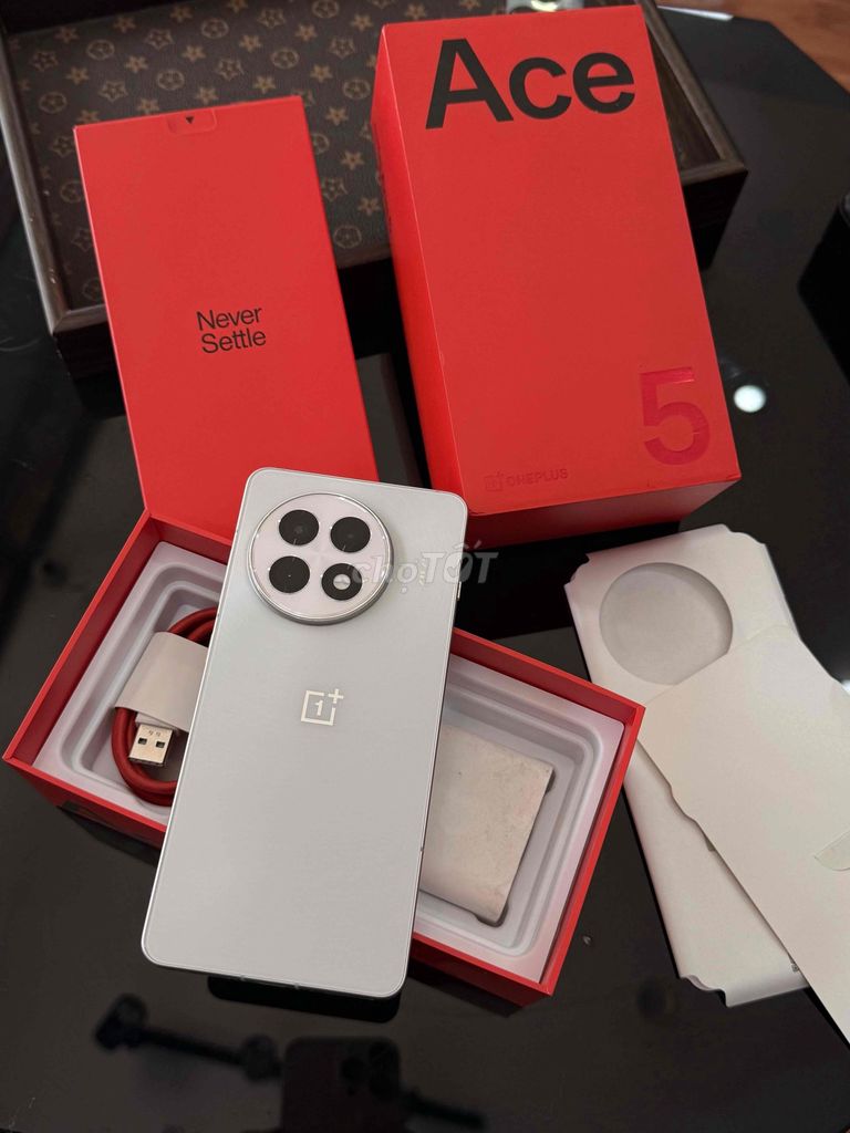 OnePlus Ace 5 256GB Bạc. Mua bán Điện thoại tại Quận Thanh Khê Đà Nẵng được đăng bởi TH STORE hình 1