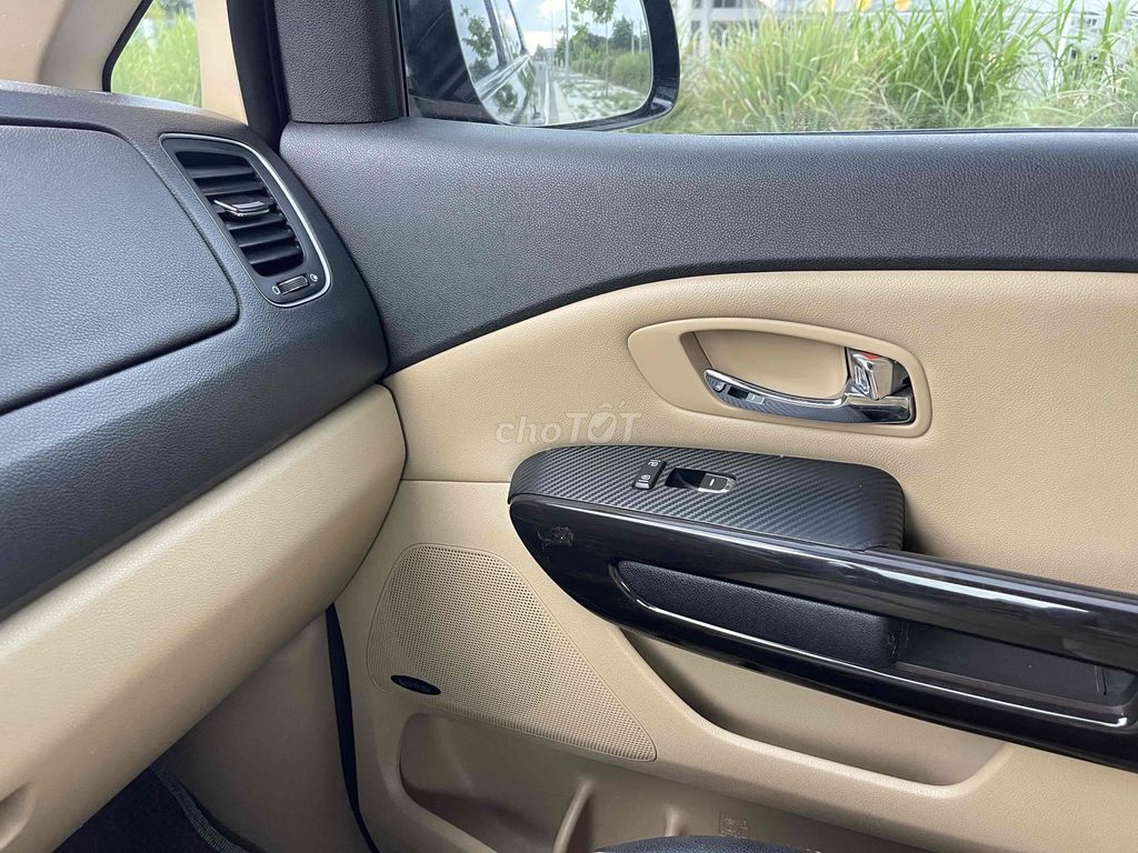 Kia Sedona 2015 3.3 Máy Xăng - 115000 km. Mua bán Ô tô tại Thành phố Long Xuyên An Giang được đăng bởi Nguyễn Hoà Anh hình 13