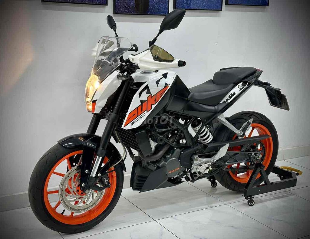 KTM DUKE200 2020 BSSG ZIN KENG