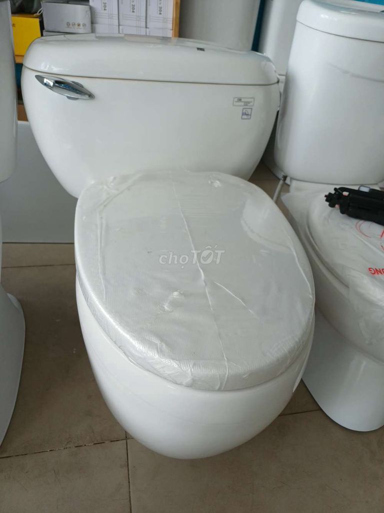 Bồn cầu Toto 366 Sứ Trắng đã sử dụng. Mua bán Thiết bị vệ sinh, nhà tắm tại Huyện Bình Chánh Tp Hồ Chí Minh được đăng bởi chuyên bán thanh lý hàng tồn kho hình 1