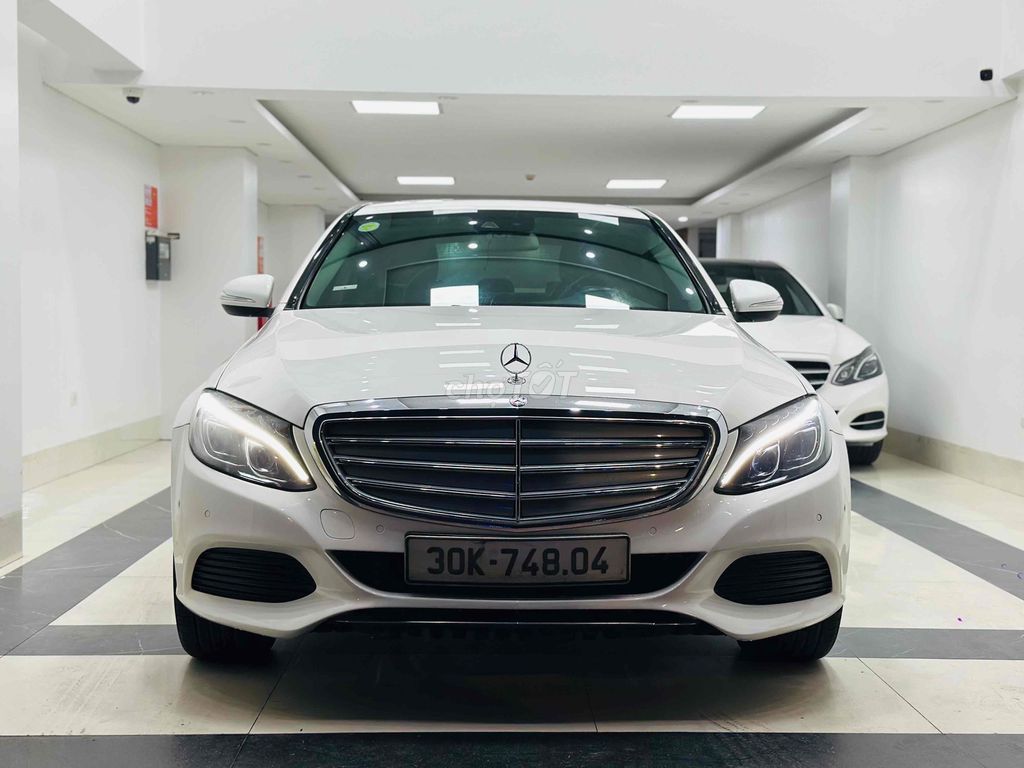 Mercedes-Benz C250 Exclusive 2015 Белый Крем