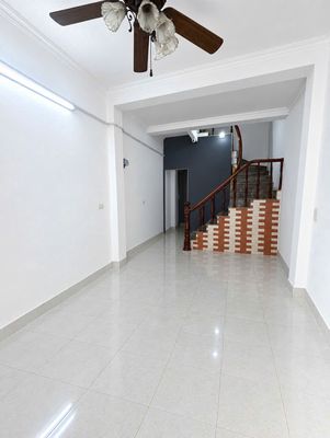 Nhà phố 42 m² · 5 PN · Đường Đỗ Mười