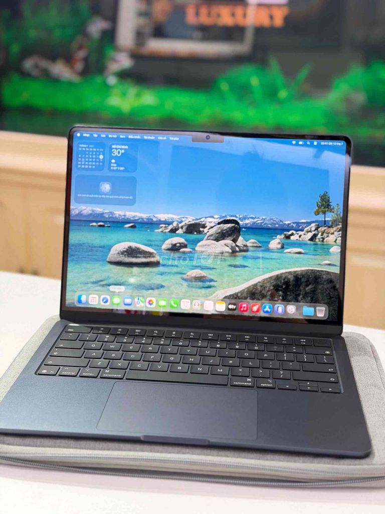 MacBook Air M5 16GB/512GB Midnight VN. Mua bán Laptop tại Quận 6 Tp Hồ Chí Minh được đăng bởi Nguyen hình 1