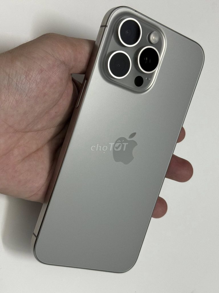 iPhone 15 Pro Max 256G Titan 99% 2 sim vật lí. Mua bán Điện thoại tại Quận Tân Bình Tp Hồ Chí Minh được đăng bởi Nguyễn Chí Ái hình 1