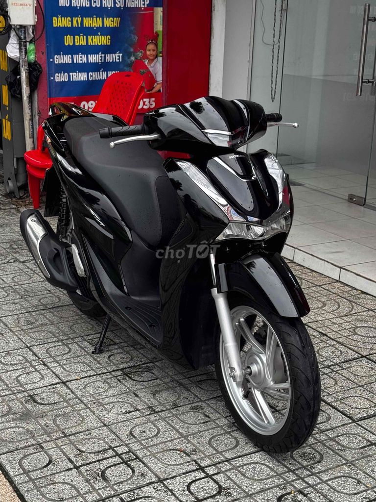 Хонда SH 125i ABS 2024 Черный глянцевый