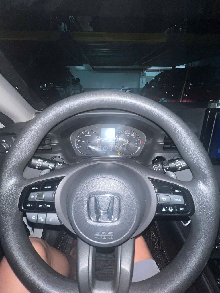 Honda HR-V 2023 L - 9000 km. Mua bán Ô tô tại Thành phố Dĩ An Bình Dương được đăng bởi Hồng hình 6