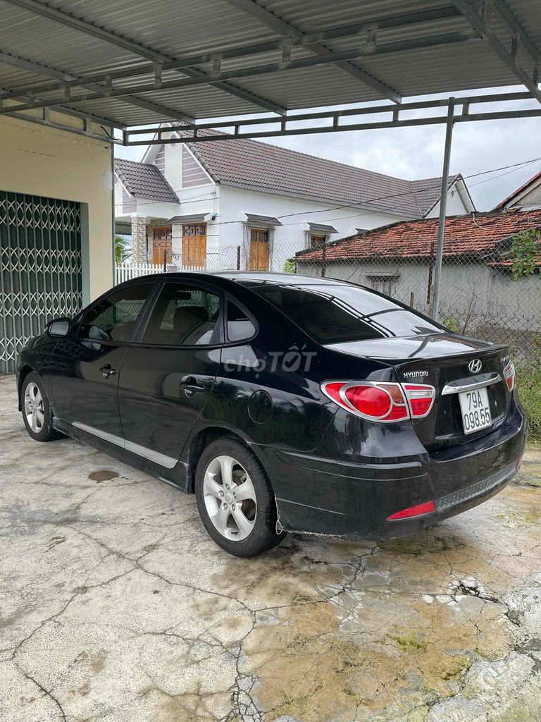Bán xe ô tô Hyundai Avante 2015 số tự động màu đen. Mua bán Ô tô tại Thành phố Nha Trang Khánh Hòa được đăng bởi Thái Văn Nhật hình 3
