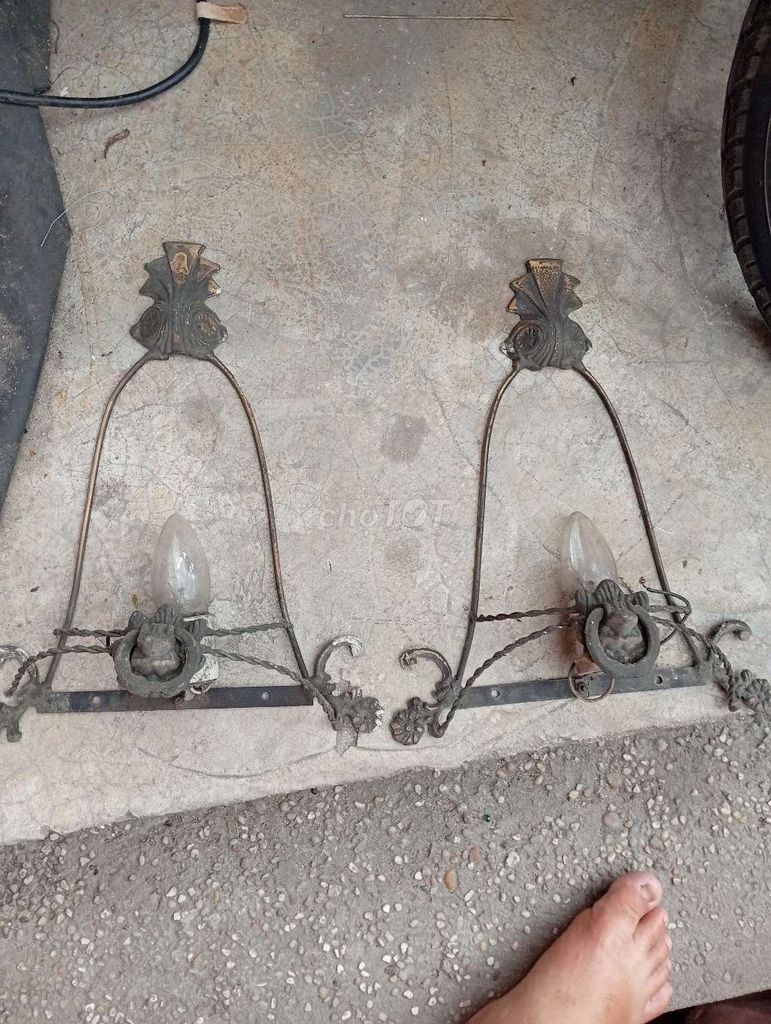 Đèn treo tường đồng cổ điển. Mua bán Đèn tại Quận 12 Tp Hồ Chí Minh được đăng bởi Ông chú đồ cổ hình 1