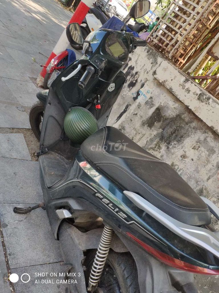 Xe máy điện VinFast Feliz Xanh. Mua bán Xe điện tại Quận Hai Bà Trưng Hà Nội được đăng bởi Minh Huu hình 4