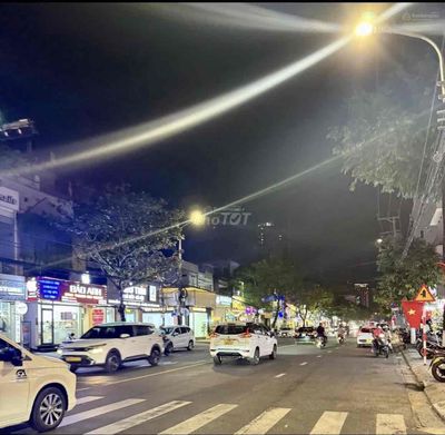 Cho thuê   nhà 3 tầng ngang 10m đường Nguyễn Văn Thoại. Cho thuê văn phòng, mặt bằng kinh doanh tại Quận Ngũ Hành Sơn Đà Nẵng được đăng bởi Tuấn Anh