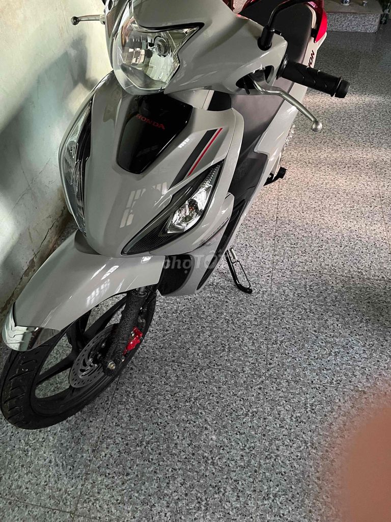Thanh lý xe Vison 2025. Mua bán Xe máy tại Huyện Gò Công Đông Tiền Giang được đăng bởi khang hình 1