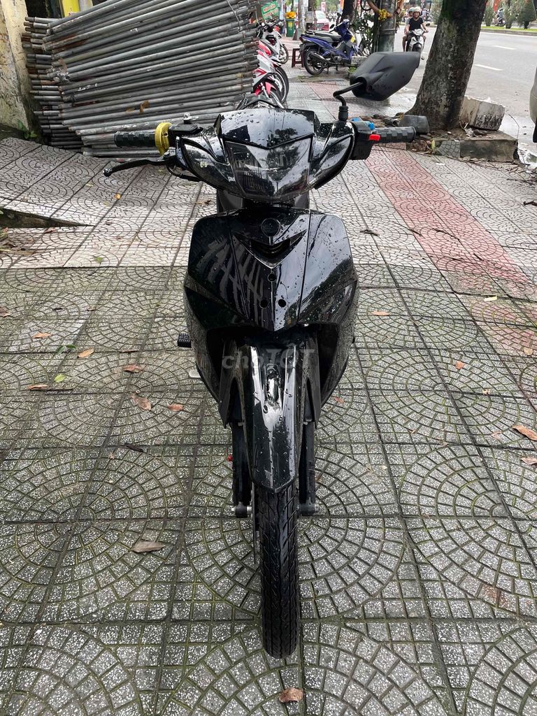 Chính chủ cần bán Si 50CC máy rin chạy ngon. Mua bán Xe máy tại Quận Liên Chiểu Đà Nẵng được đăng bởi Cửa hàng xe máy Nhớ Đình Nguyễn hình 2