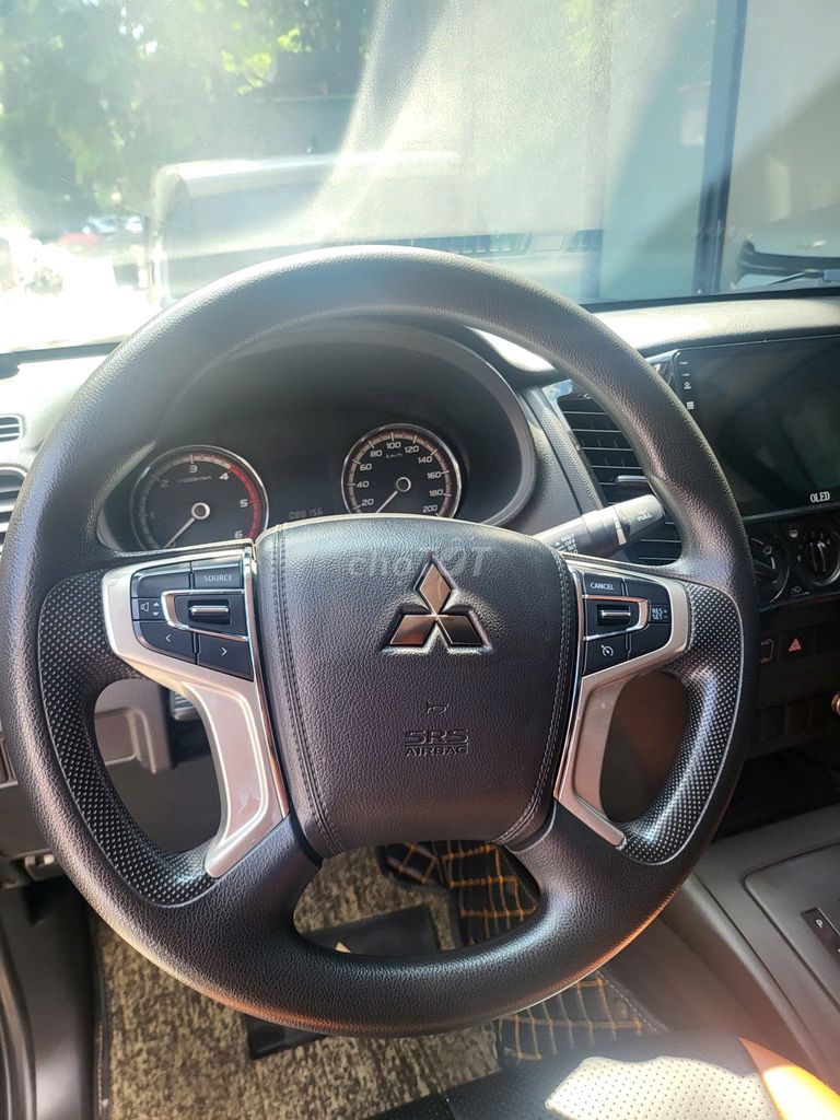 Mitsubishi Triton 2021 4x2 AT Mivec - 8000 km. Mua bán Ô tô tại Quận Tây Hồ Hà Nội được đăng bởi mr đạt hình 5