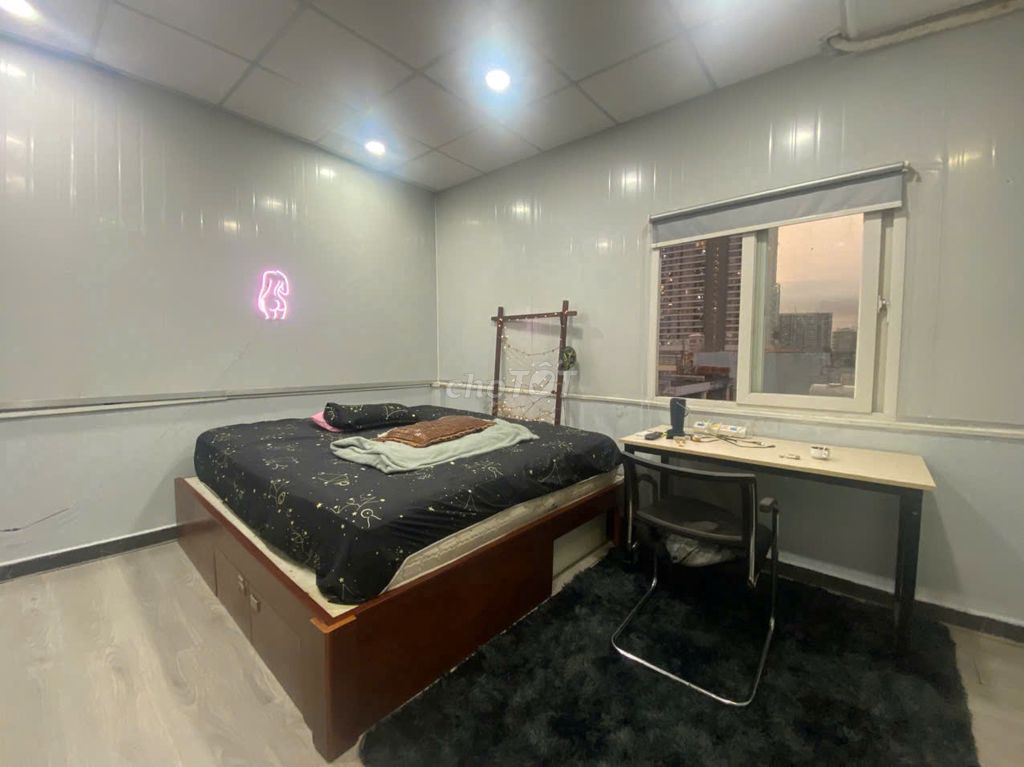 35 м2_ только электричество, отдельная кухня, смарт-телевизор, 60 дюймов_100 м до Ван Хиена