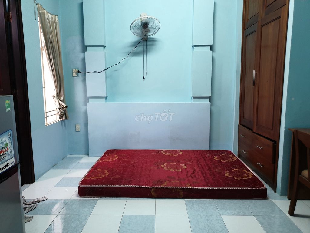 Phòng đối diện sthị Emart PVTrị, gần ĐH CNghiệp, lầu 2, full nội thất - ảnh 4