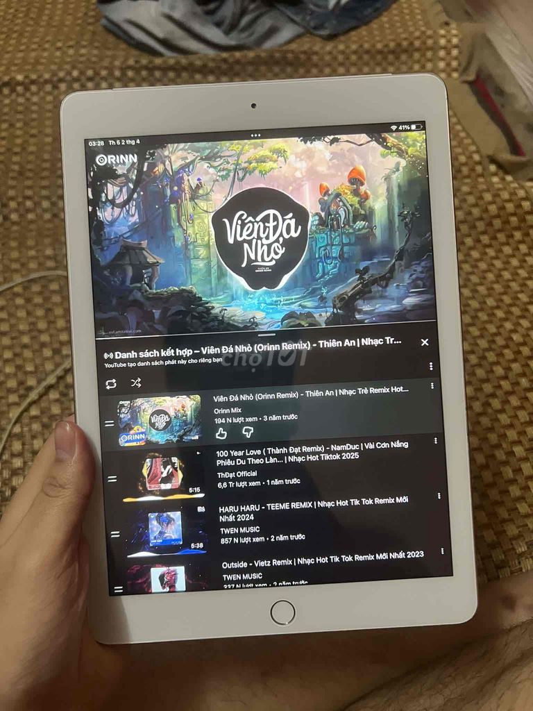 ipad gen 5 -32G. Mua bán Máy tính bảng tại Quận Long Biên Hà Nội được đăng bởi Nguyễn Đức Mạnh hình 1