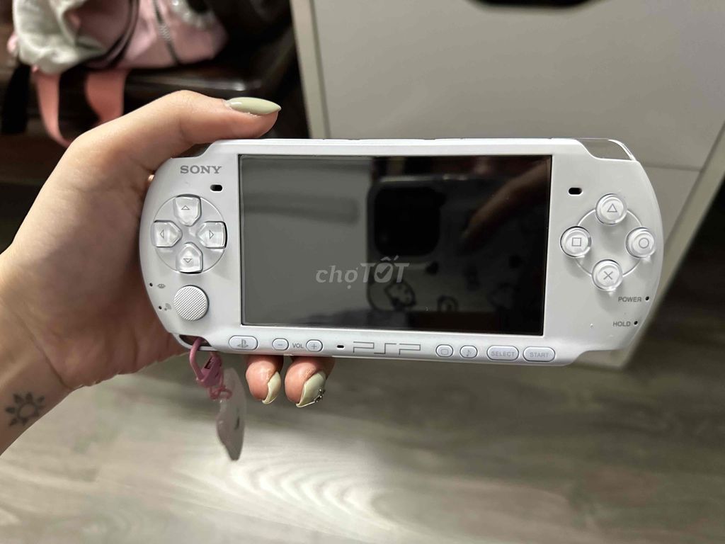Máy chơi game Sony PSP 3000 Trắng Đã sử dụng. Mua bán Thiết bị chơi game tại Quận Nam Từ Liêm Hà Nội được đăng bởi Nguyễn Chi hình 1