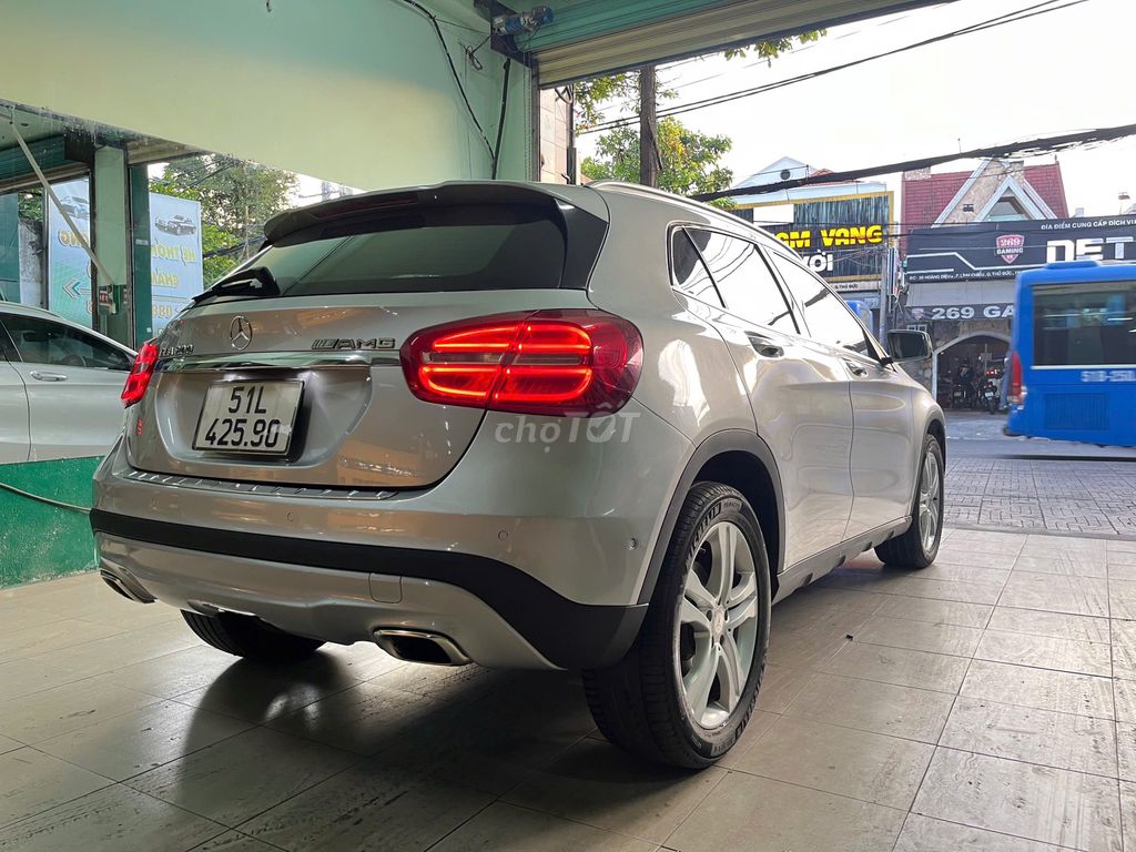GLA 200 xe đẹp lăn bánh 2015. Mua bán Ô tô tại Quận Tân Bình Tp Hồ Chí Minh được đăng bởi Hoàng Hải hình 6