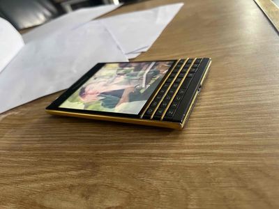 black berry passport. Mua bán Điện thoại tại Thị xã Tân Uyên Bình Dương được đăng bởi thanh ly do moi va cu