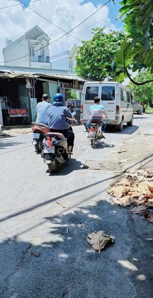 Nhà MT Nguyễn Thị Ra ,ngay chợ Đầu Mối ,5,5x14 shr giá rl