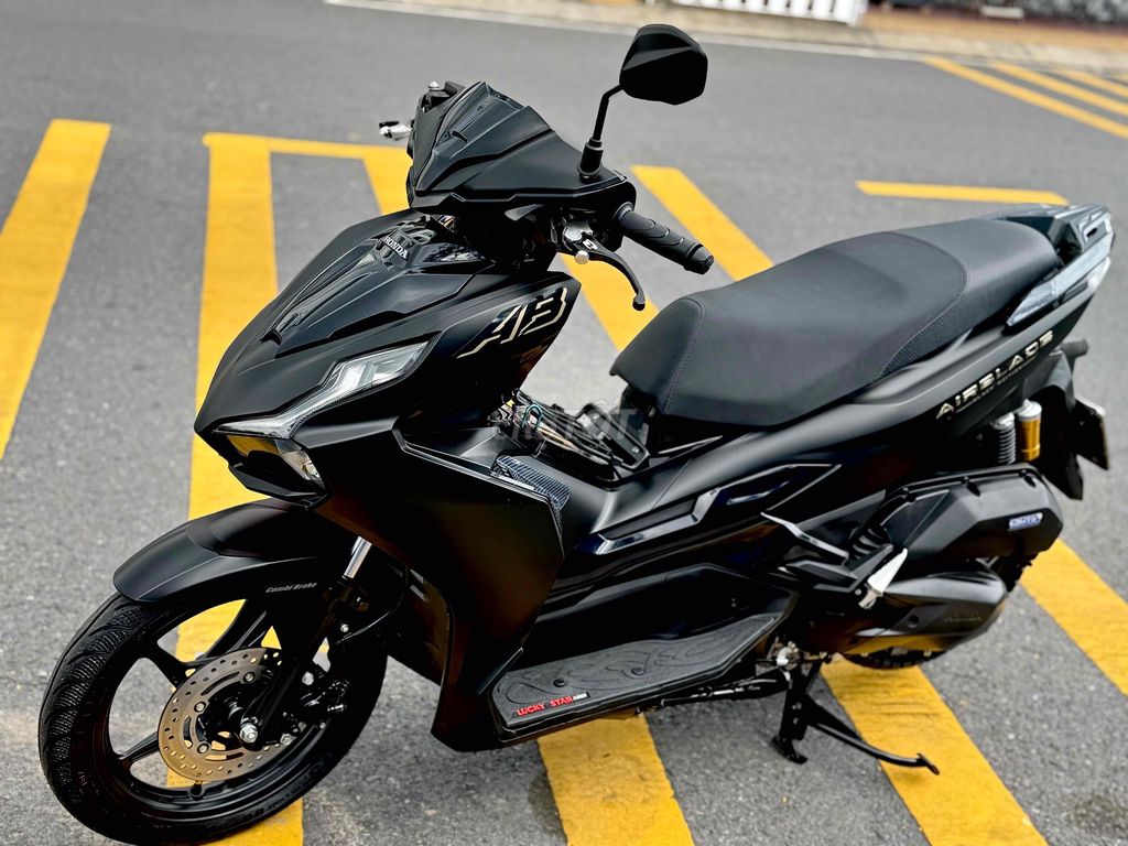Airblade 125 4VAL, модель 2024, специальный черно-серый, bstp