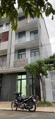 Cho Thuê Phòng CHDV Có Máy Lạnh + Máy Giặt + Thang Máy ... Tại Quận 9