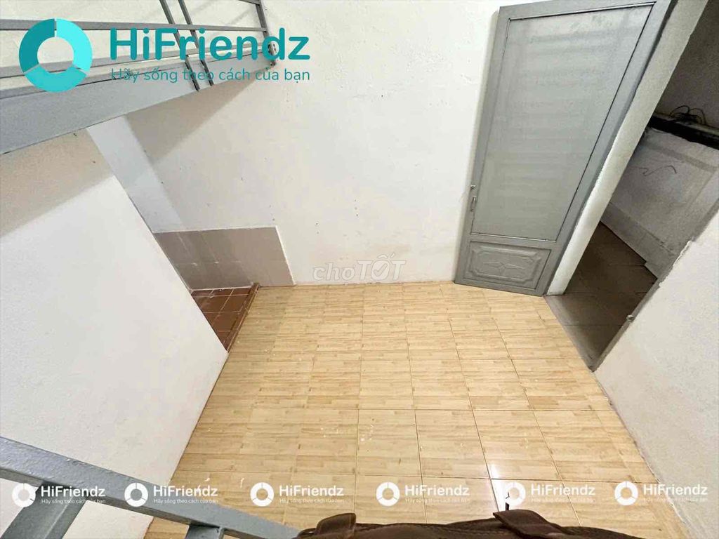 Ngay Emart • 2tr5 • Phí rẻ như cho • Gần CVPM