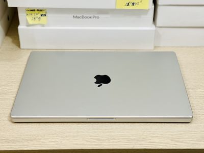 MacBook Pro 16 inch – (M1 Pro/32GB/1TB) - 40,xTr