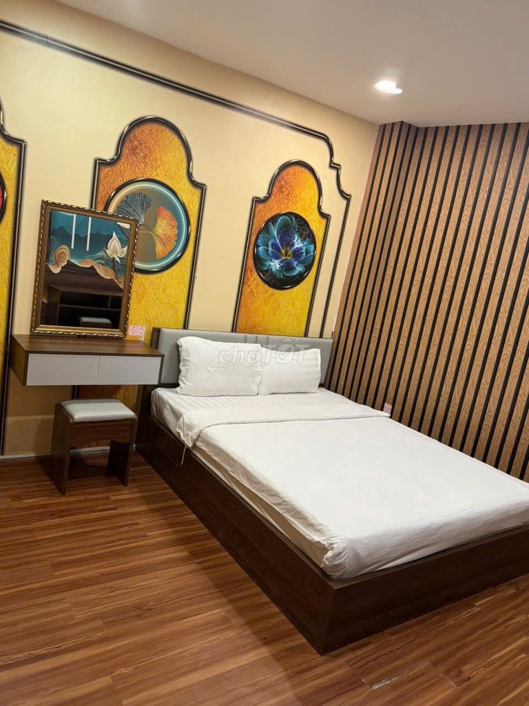 Cho thuê nhà nguyên căn 4 tầng  10 phòng , đầy đủ nội thất 