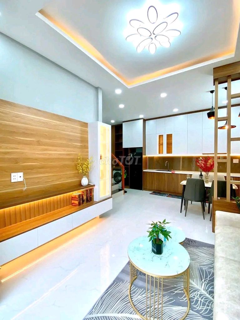 Còn 1 căn GIÁ RẺ 30m2 Nguyễn Kiệm, Phú Nhuận. Cách CV Gia Định 500m.