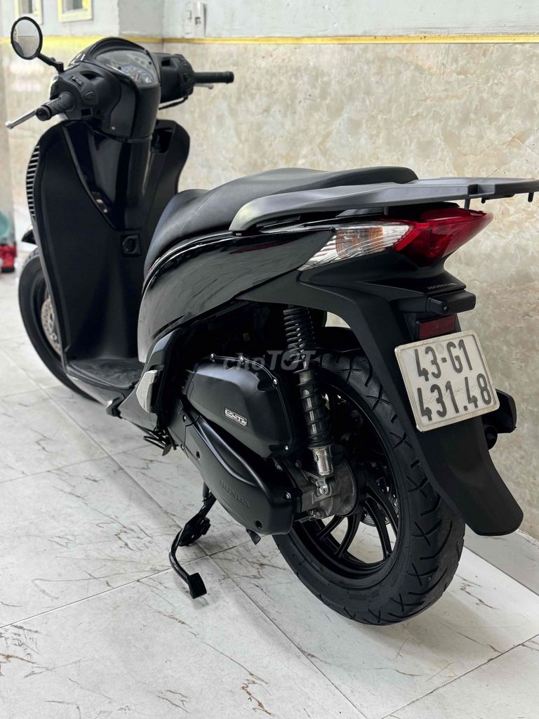 SH 150 khoá ga 2016 rất đẹp đen bóng 43G1-431.48. Mua bán Xe máy tại Quận Sơn Trà Đà Nẵng được đăng bởi Minh Dũng bán trả góp 136 vân đồn  hình 4