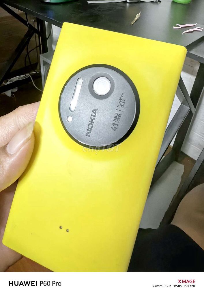 Nokia Lumia 1020 Vàng Lỗi cảm ứng. Mua bán Điện thoại tại Quận Hoàng Mai Hà Nội được đăng bởi black cat hình 1