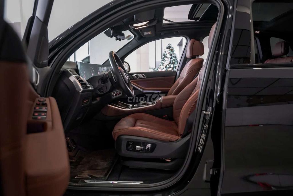 BMW X5 2023 xdrive40i M Sport LCI 12.000km Đen. Mua bán Ô tô tại Quận 7 Tp Hồ Chí Minh được đăng bởi Hoàn Lee Xe Lướt hình 16