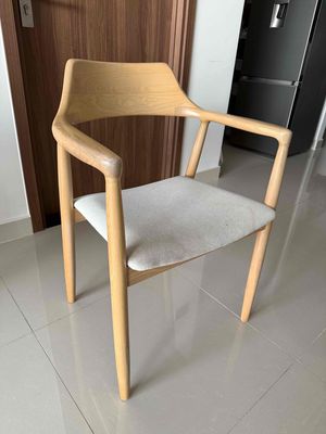 thanh lý cặp ghế dựa gỗ bàn ăn, bàn làm việc. Mua bán Bàn ghế tại Quận 7 Tp Hồ Chí Minh được đăng bởi My