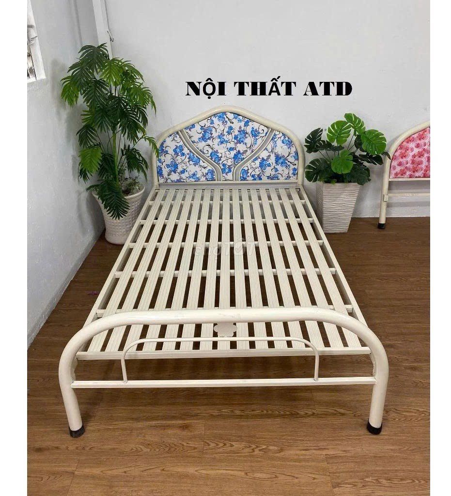 GIƯỜNG SẮT + GIƯỜNG SẮT + GIƯỜNG SẮT. Mua bán Giường, chăn ga gối nệm tại Quận 1 Tp Hồ Chí Minh được đăng bởi Tổng Kho Nội Thất Sài Gòn hình 1