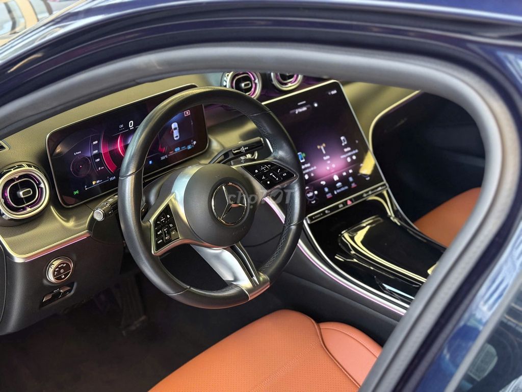 Mercedes C Class 2022 C200 Avantgarde siêu lướt. Mua bán Ô tô tại Quận Tân Bình Tp Hồ Chí Minh được đăng bởi Nguyễn Tấn Nguyên Phong hình 16